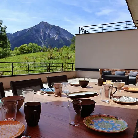 Samba Superbe Terrasse Vue Montagne